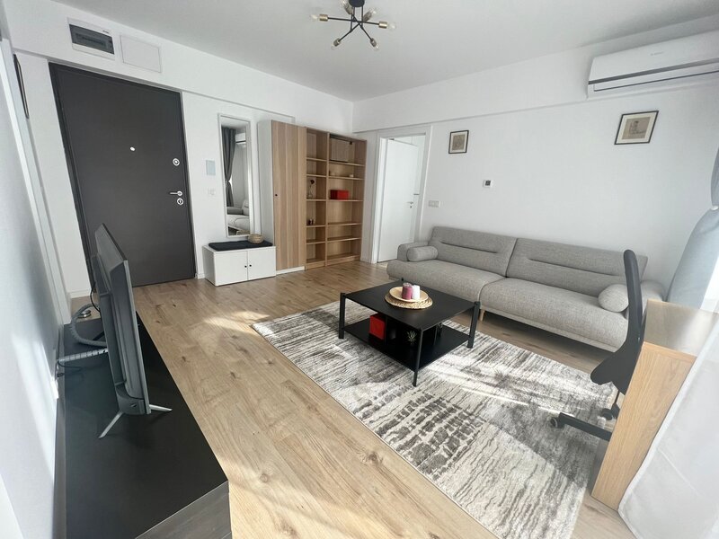 Fabrica de Glucoza- metrou Pipera, 2 camere+ parcare de inchiriat