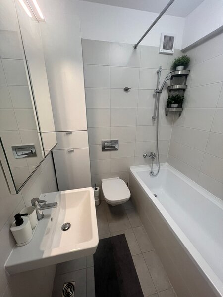 Fabrica de Glucoza- metrou Pipera, 2 camere+ parcare de inchiriat